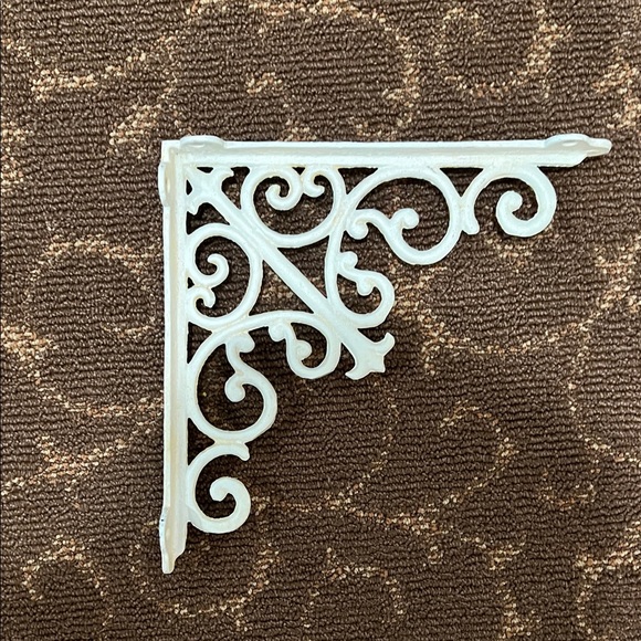 One pair. Wrought iron Decorative Brackets - Picture 2 of 10